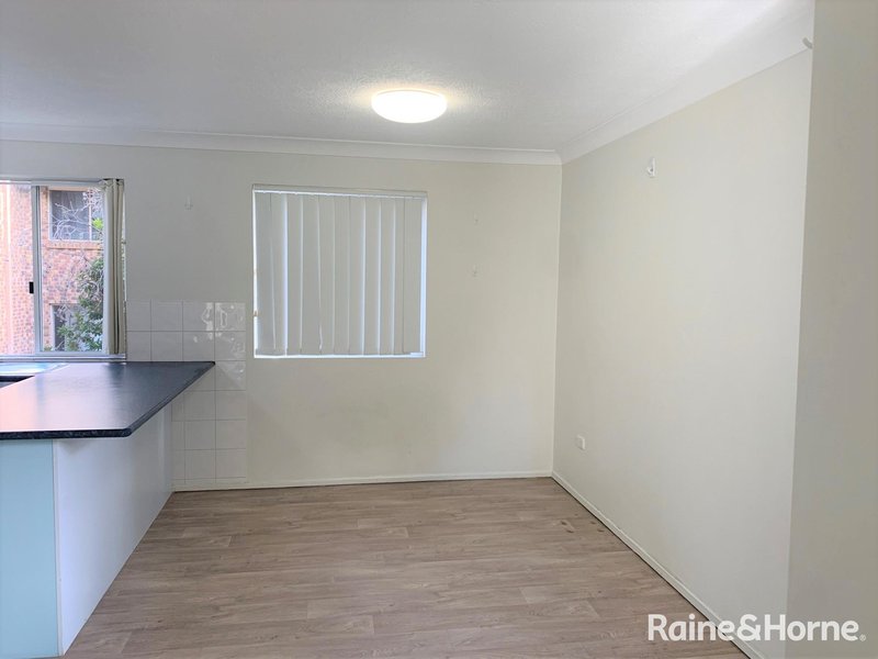 Photo - 5/92 Station Road, Indooroopilly QLD 4068 - Image 5