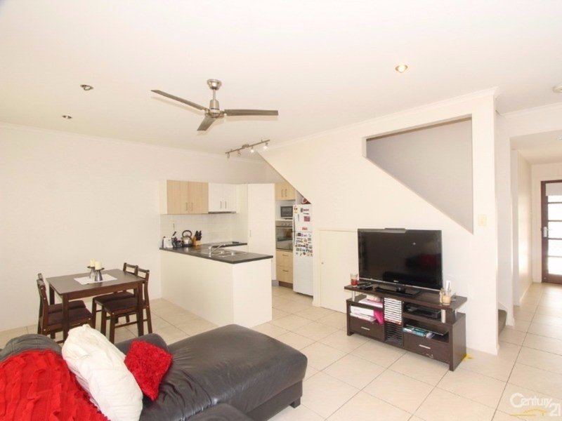 Photo - 5/93 Parker Street, Maroochydore QLD 4558 - Image 3