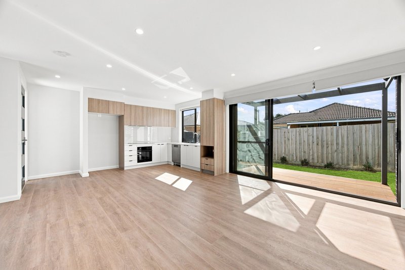 Photo - 5/931 Heatherton Road, Springvale VIC 3171 - Image 3