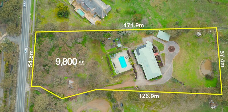 Photo - 594 Yan Yean Road, Yarrambat VIC 3091 - Image 2