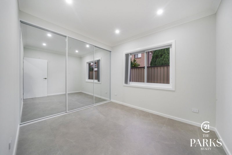 Photo - 594a Smithfield Road, Greenfield Park NSW 2176 - Image 7