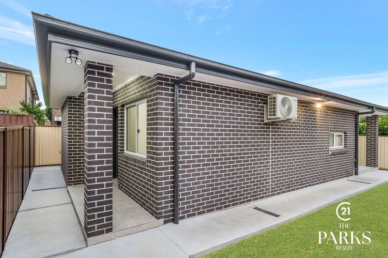 Photo - 594a Smithfield Road, Greenfield Park NSW 2176 - Image 12