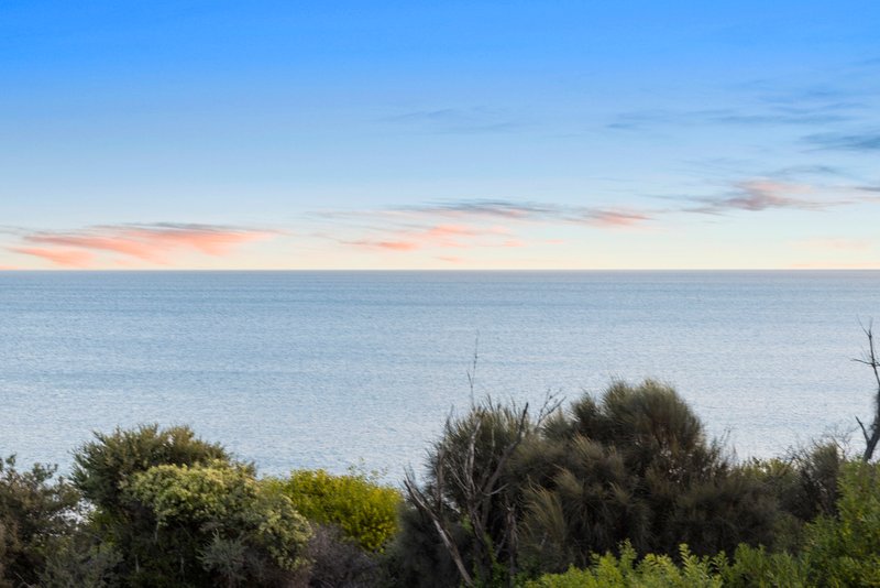 Photo - 5/95 Beach Road, Mentone VIC 3194 - Image 21