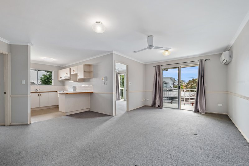 Photo - 5/95 Charlotte Street, Wynnum QLD 4178 - Image 4