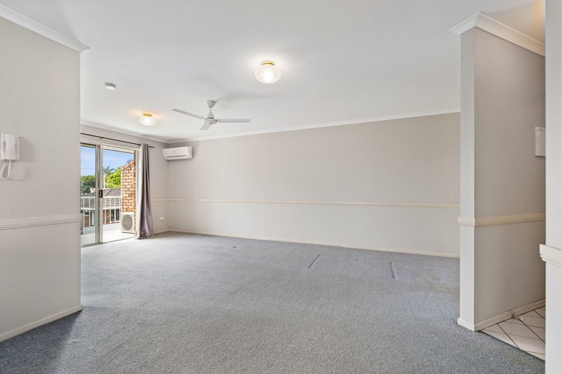 Photo - 5/95 Charlotte Street, Wynnum QLD 4178 - Image 11