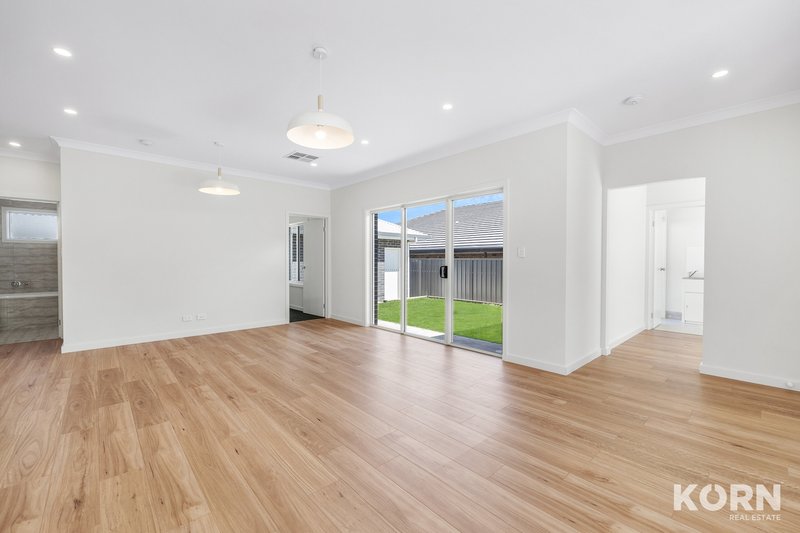 Photo - 596 Morphett Road, Dover Gardens SA 5048 - Image 9