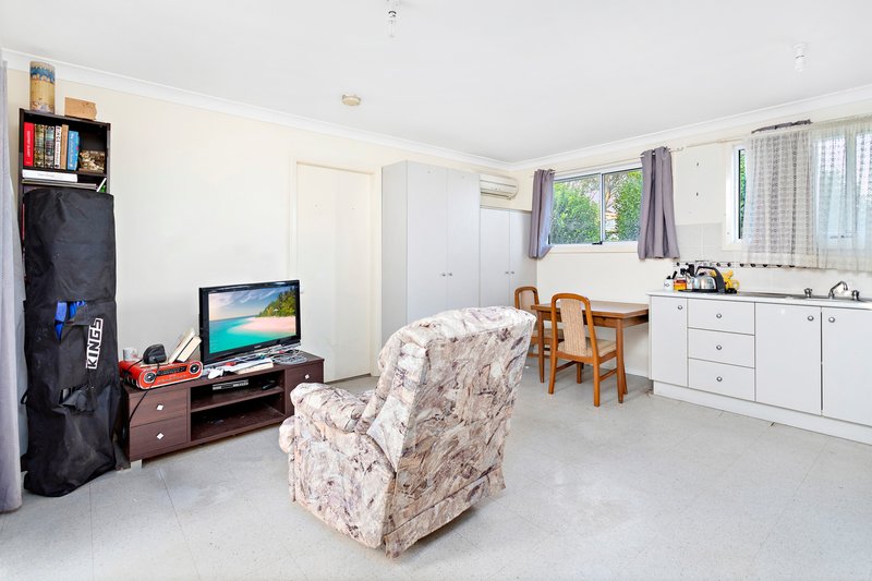 Photo - 596 Northcliffe Drive, Berkeley NSW 2506 - Image 7