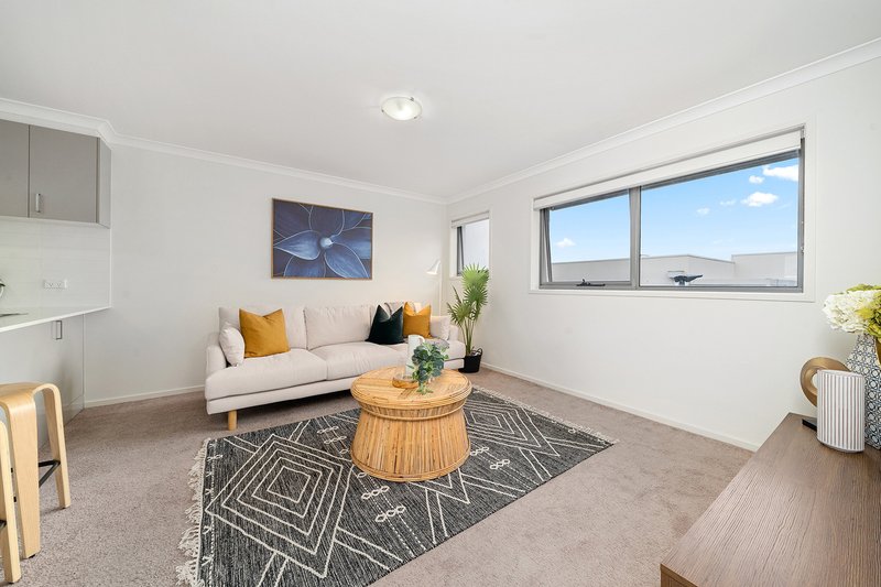 Photo - 59/75 Elizabeth Jolley Crescent, Franklin ACT 2913 - Image 3