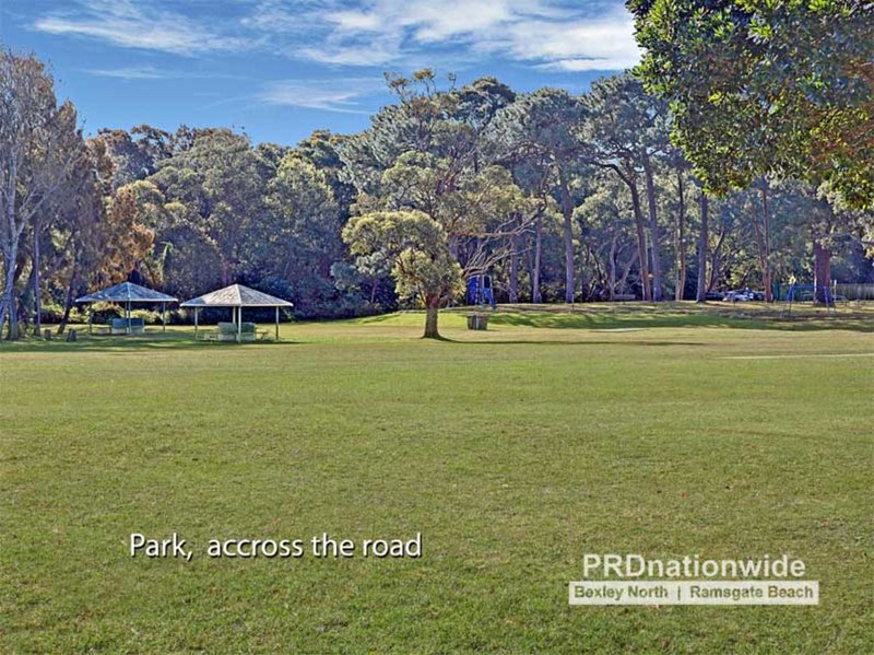 Photo - 5/98-100 Chuter Avenue, Ramsgate Beach NSW 2217 - Image 2