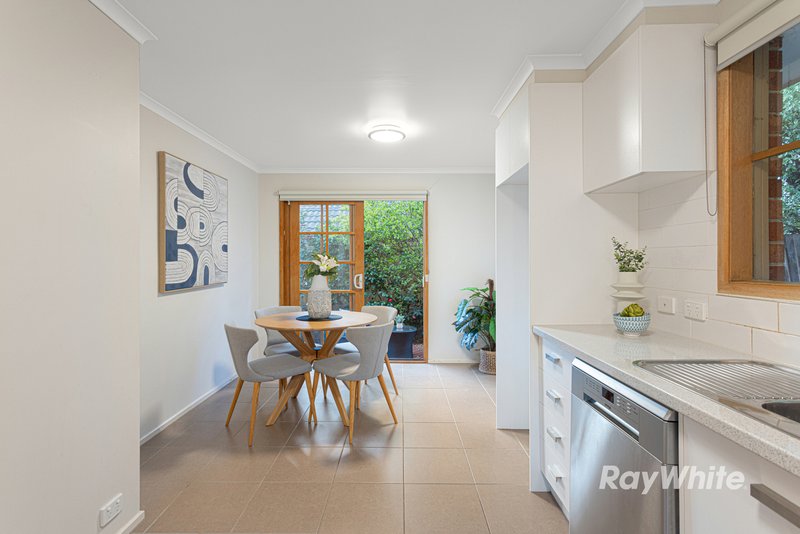 Photo - 5/98-100 Neville Street, Carnegie VIC 3163 - Image 3