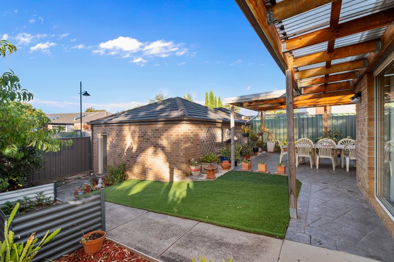 Photo - 598 Findon Road, South Morang VIC 3752 - Image 12