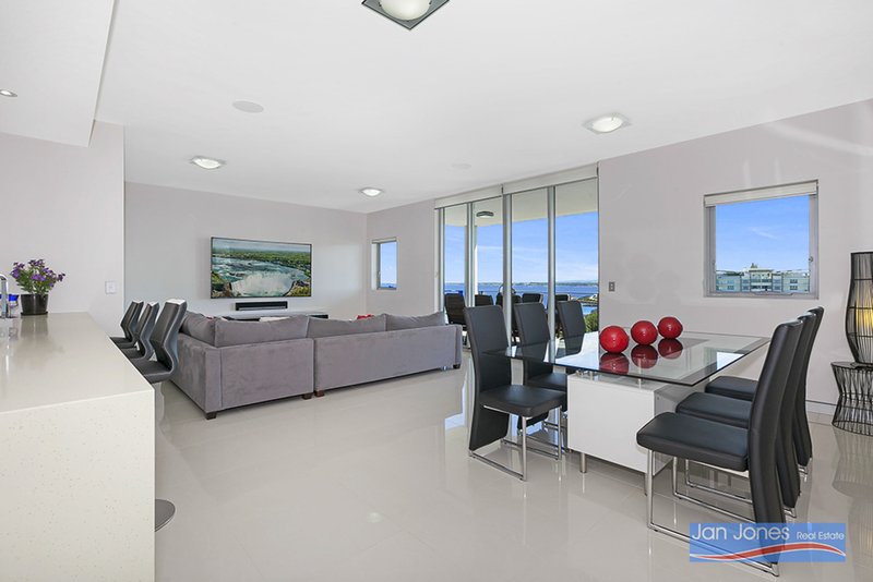 Photo - 59/80 Hornibrook Esplanade, Clontarf QLD 4019 - Image 7