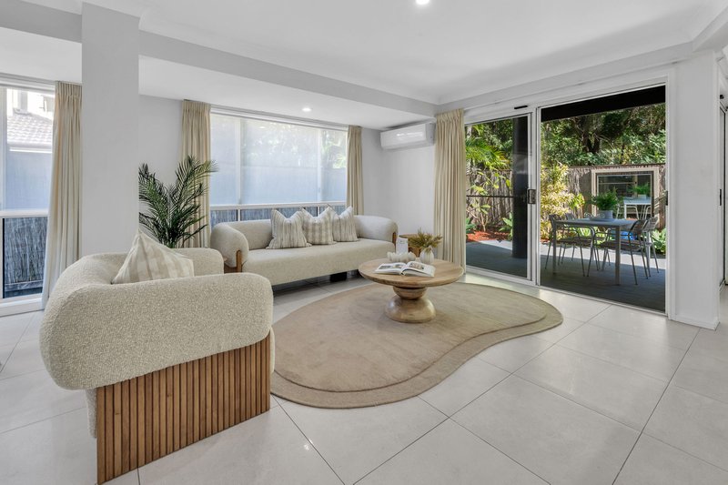 Photo - 59/88-98 Limetree Parade, Runaway Bay QLD 4216 - Image 3