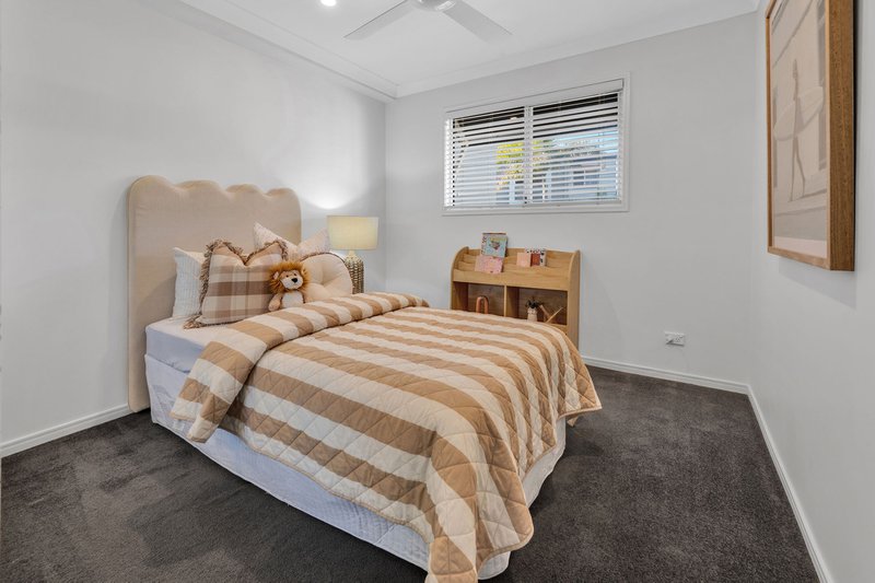 Photo - 59/88-98 Limetree Parade, Runaway Bay QLD 4216 - Image 18