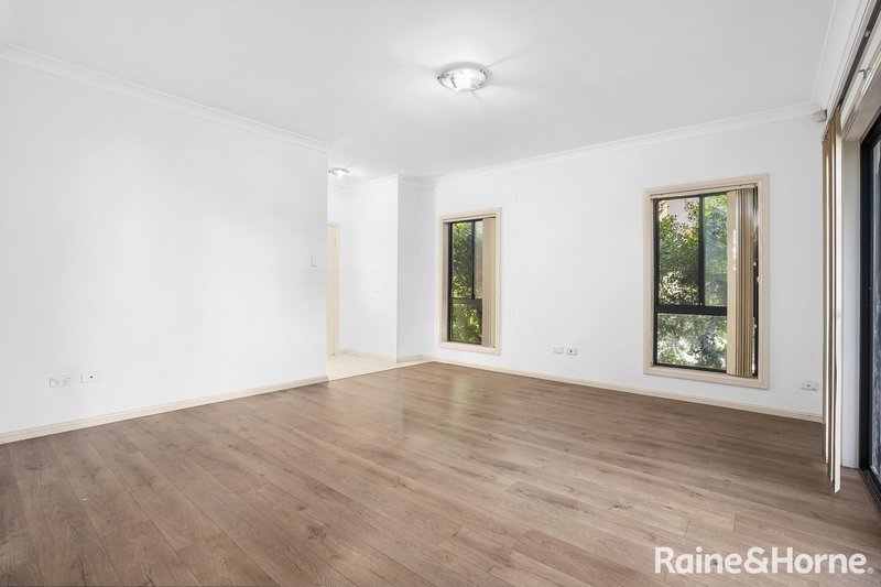Photo - 5/99A Cambridge Street, Canley Heights NSW 2166 - Image 4