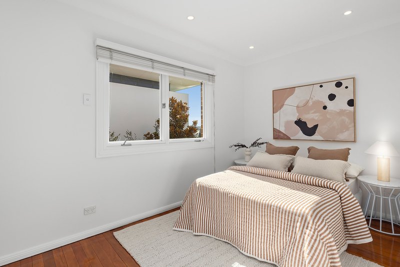 Photo - 59A Ballast Point Road, Birchgrove NSW 2041 - Image 13