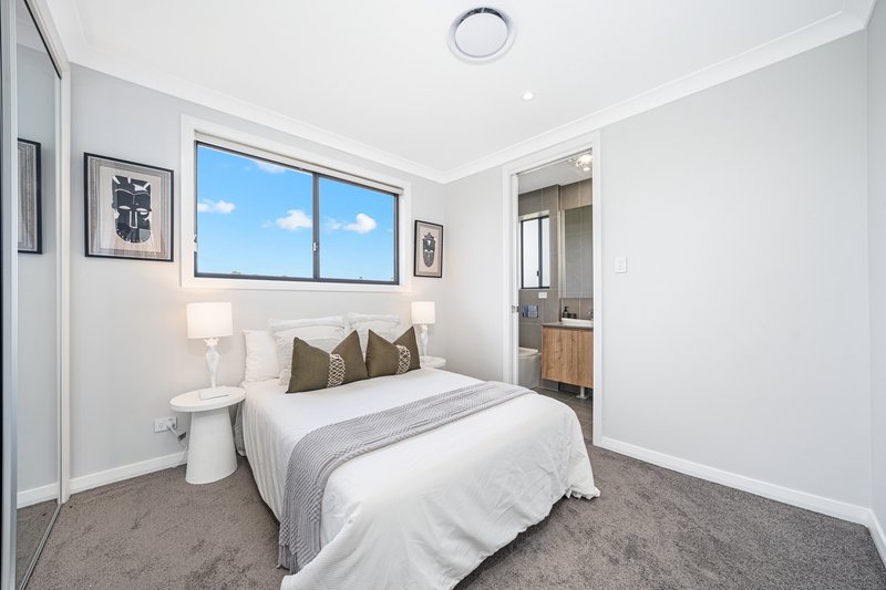 Photo - 59B Bassett Street, Hurstville NSW 2220 - Image 7