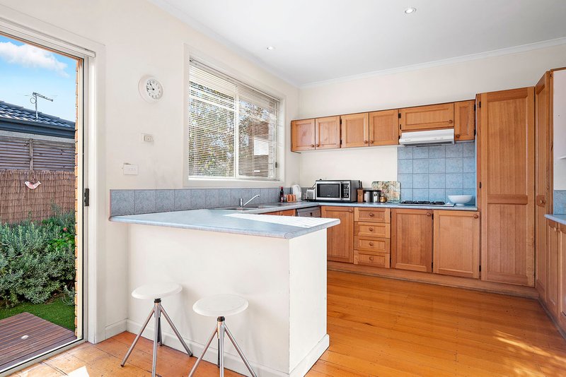 Photo - 5A Acacia Avenue, Mentone VIC 3194 - Image 3