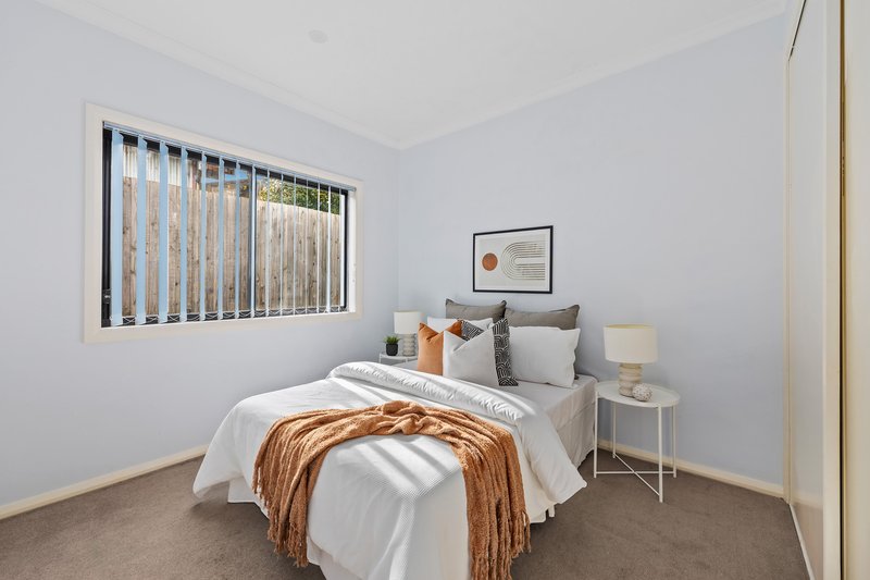 Photo - 5A Batman Walk, Greensborough VIC 3088 - Image 8