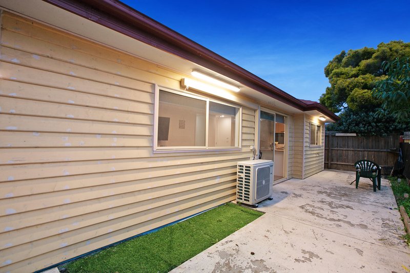 Photo - 5A Briar Court, South Morang VIC 3752 - Image 7