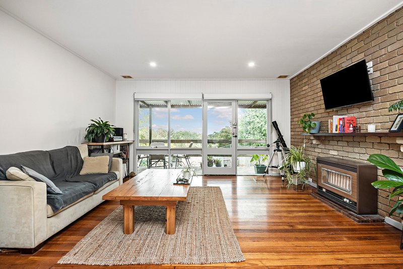 Photo - 5A Callaghan Place, Frankston VIC 3199 - Image 2