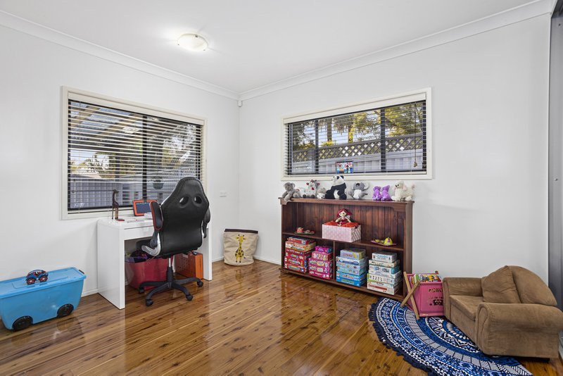 Photo - 5a Clarke Street, Peakhurst NSW 2210 - Image 8