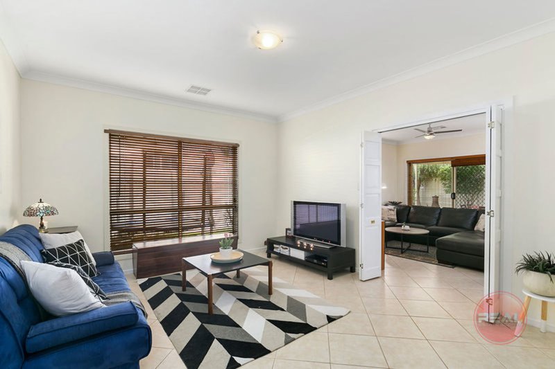 Photo - 5a Davidson Avenue, Park Holme SA 5043 - Image 5