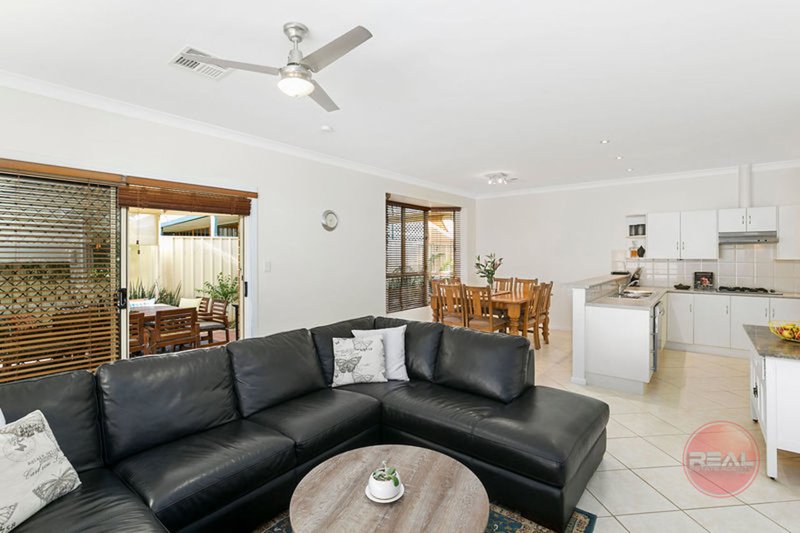 Photo - 5a Davidson Avenue, Park Holme SA 5043 - Image 10