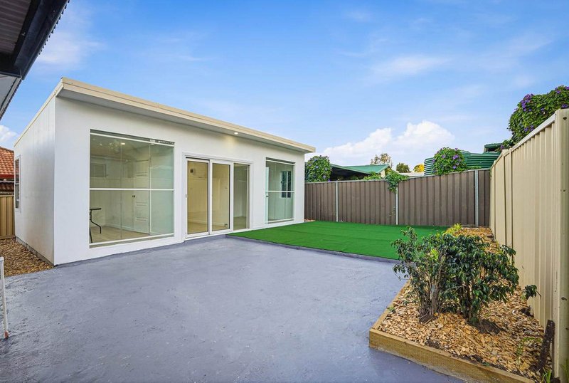 Photo - 5A Dina Beth Avenue, Blacktown NSW 2148 - Image 3