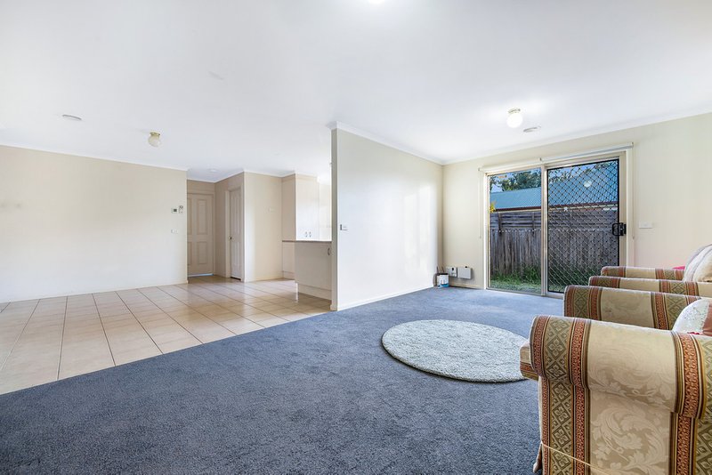 Photo - 5A Faith Court, Cranbourne West VIC 3977 - Image 4