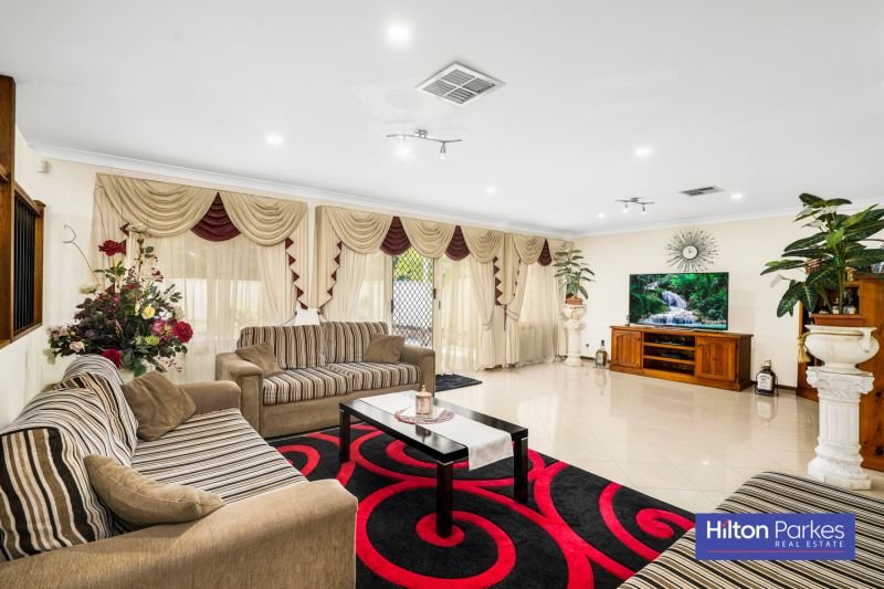 Photo - 5A Firetail Grove, Plumpton NSW 2761 - Image 3