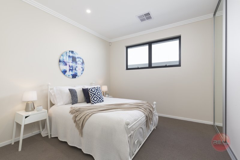 Photo - 5a Gilmore Crescent, Morphettville SA 5043 - Image 11