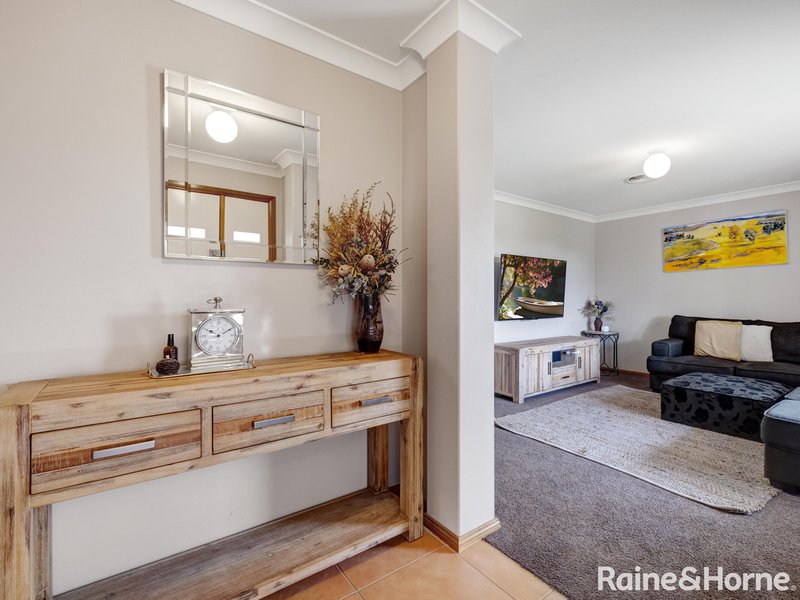 Photo - 5A Jarrah Court, Kelso NSW 2795 - Image 6