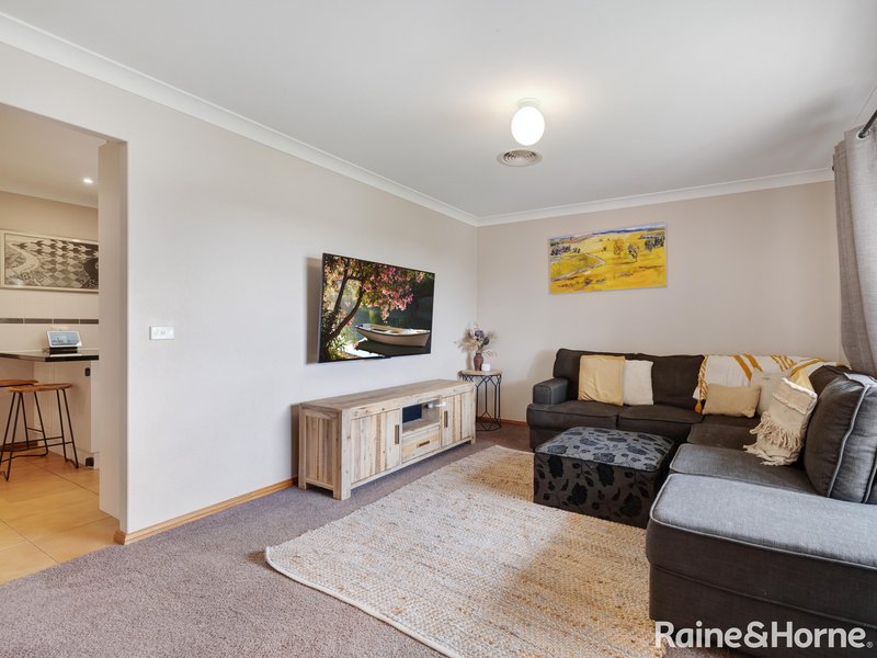 Photo - 5A Jarrah Court, Kelso NSW 2795 - Image 7