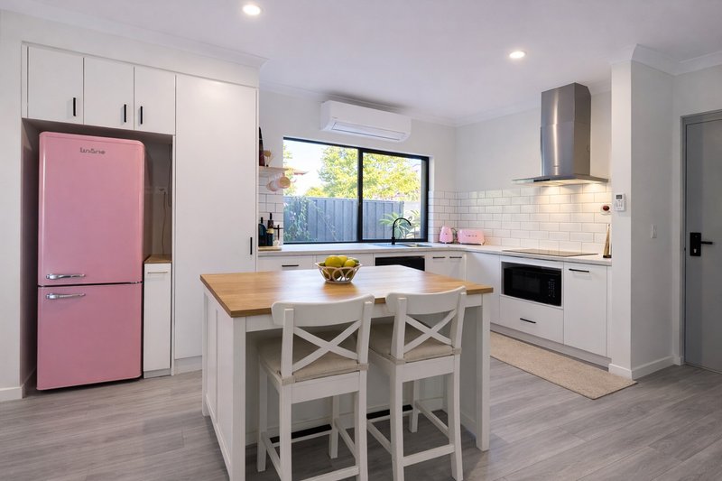 Photo - 5A Juliet Road, Coolbellup WA 6163 - Image 1