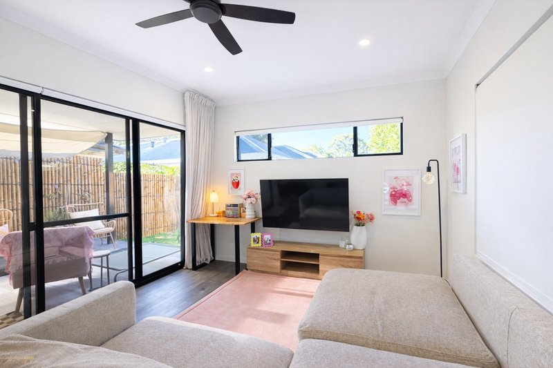 Photo - 5A Juliet Road, Coolbellup WA 6163 - Image 9