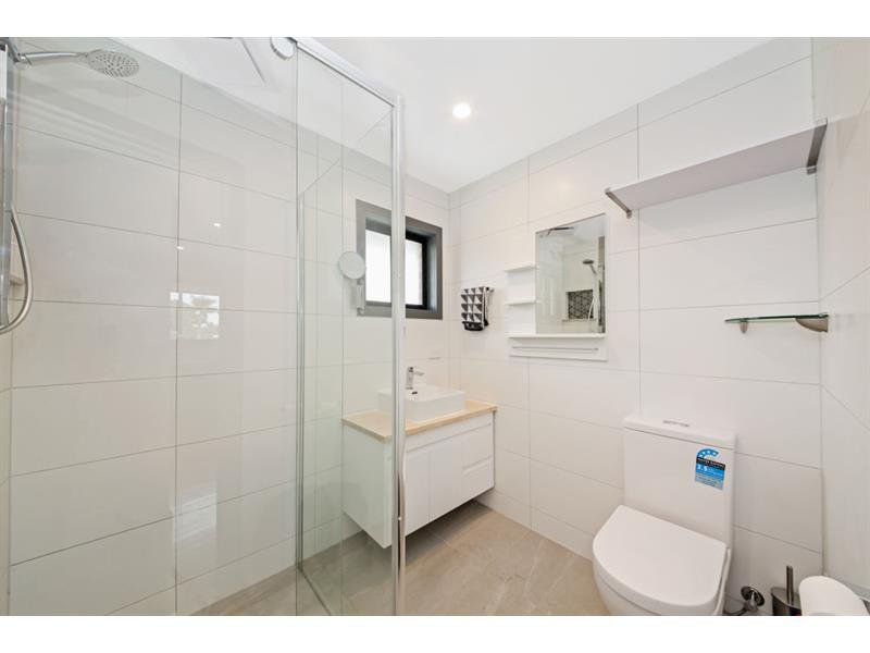 Photo - 5A Keats Avenue, Strathpine QLD 4500 - Image 8