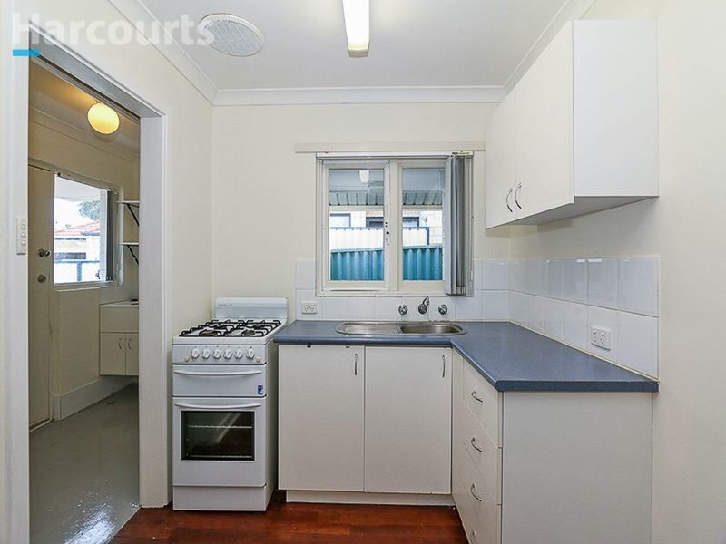 Photo - 5A Lavant Way, Balga WA 6061 - Image 6