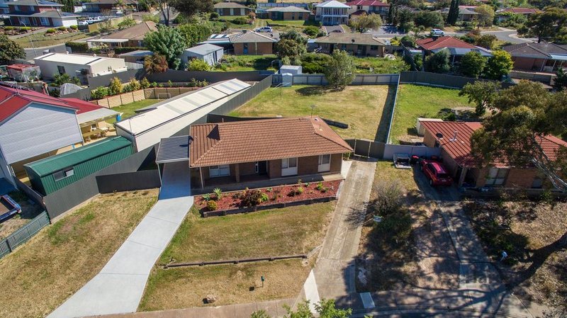 Photo - 5a Nairne Court, Noarlunga Downs SA 5168 - Image 4