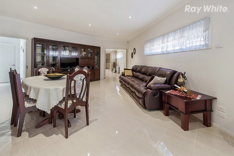 Photo - 5A Nevern Court, Mill Park VIC 3082 - Image 4