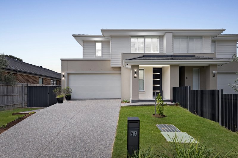 Photo - 5A Neville Street, Wantirna South VIC 3152 - Image 1