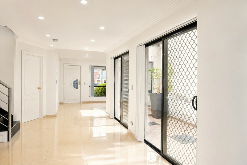 Photo - 5A Percy Street, Fairfield Heights NSW 2165 - Image 6