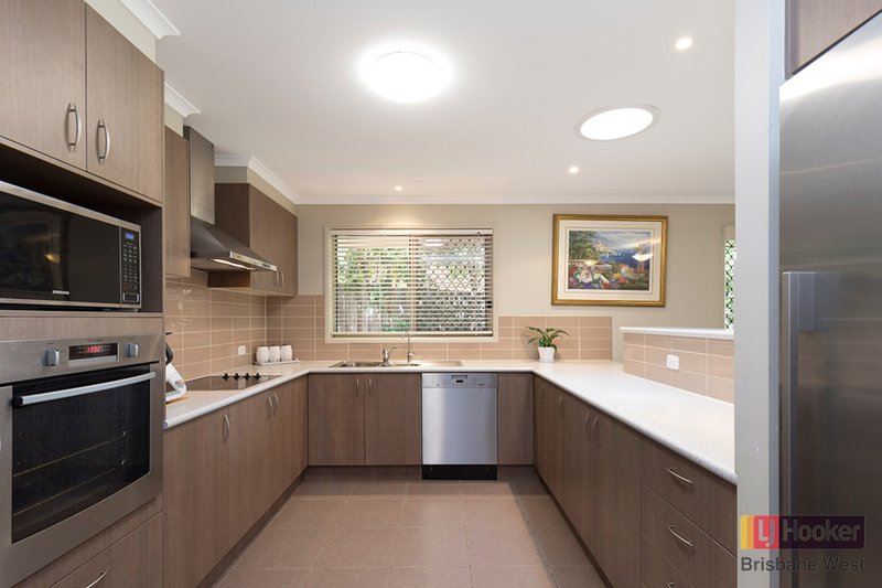 Photo - 5A Pioneer Crescent, Bellbowrie QLD 4070 - Image 3