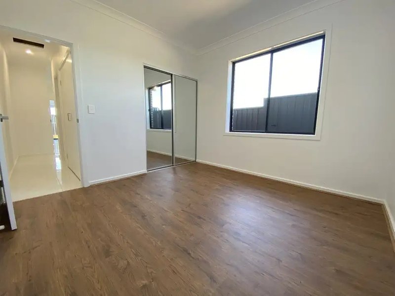 Photo - 5a Quondong Street, Campbelltown NSW 2560 - Image 3