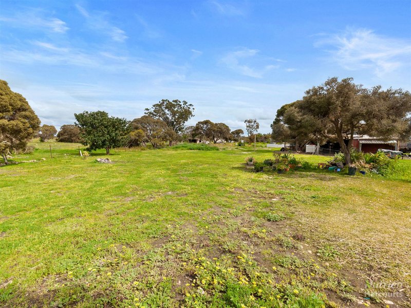 Photo - 5a Rockleigh Road, Corny Point SA 5575 - Image 6