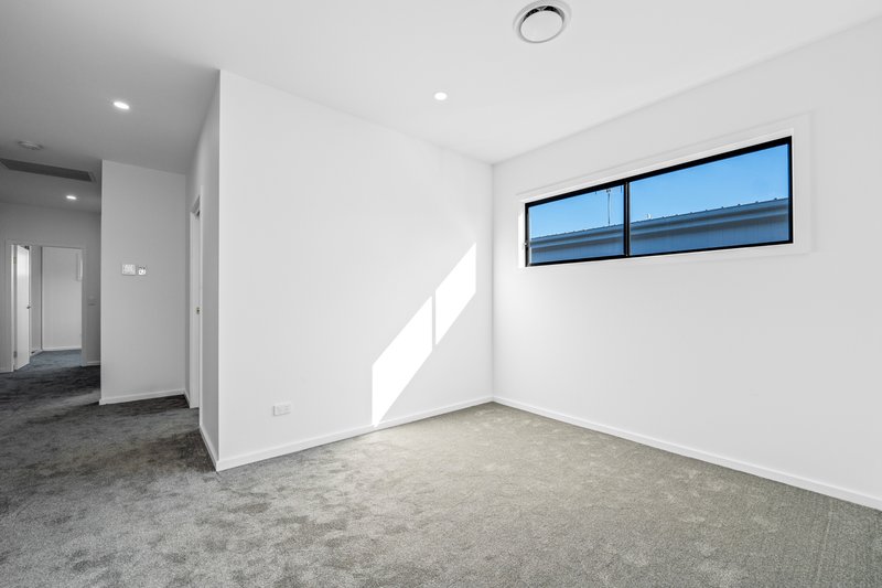 Photo - 5A Saturn Crescent, Dunmore NSW 2529 - Image 5