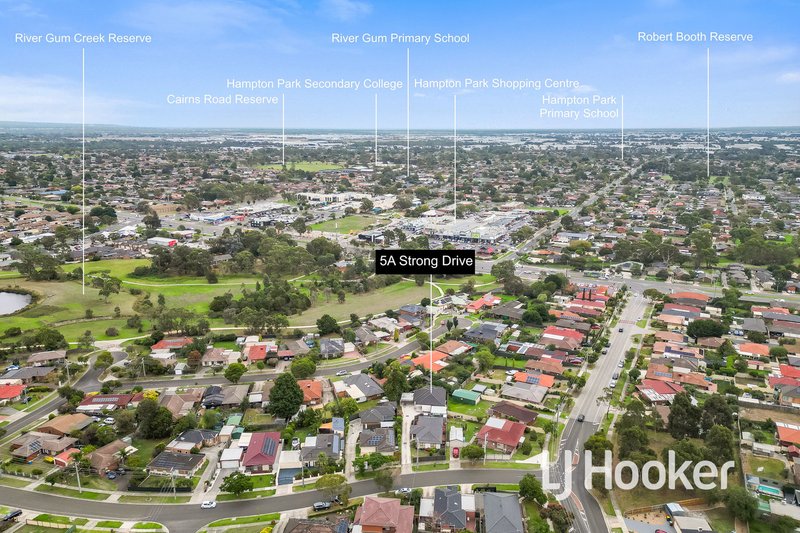 Photo - 5A Strong Drive, Hampton Park VIC 3976 - Image 17