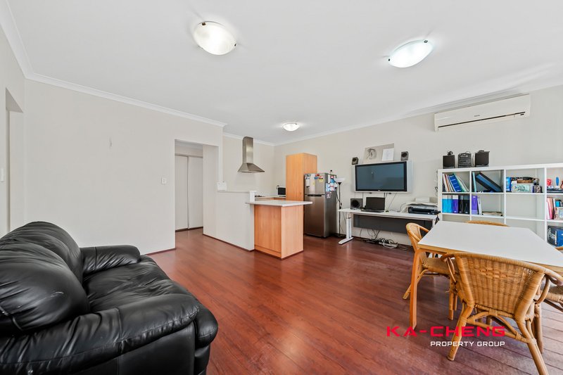 Photo - 5A Tetworth Crescent, Nollamara WA 6061 - Image 7