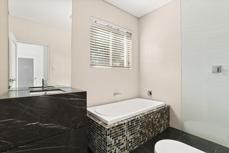 Photo - 5A Walker Street, Turrella NSW 2205 - Image 5