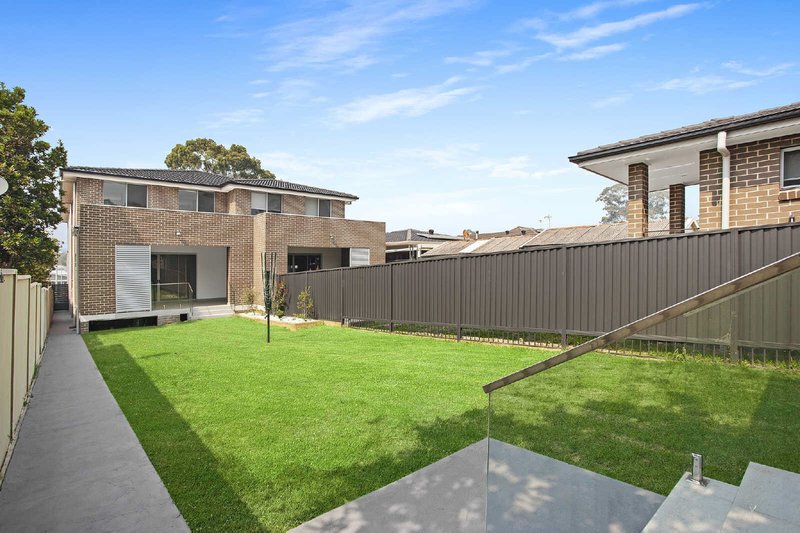 Photo - 5a Willara Av , Merrylands NSW 2160 - Image 6